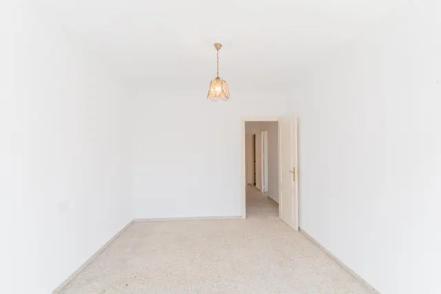 Espacio para toda la familia: 4 dormitorios y cochera — 29