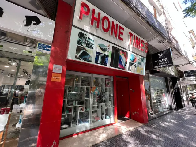 LOCAL COMERCIAL EN AVENIDA PRINCIPAL — 4