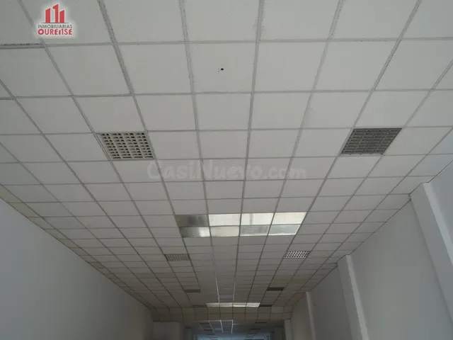 LOCAL REFORMADO EN LA ZONA DEL VEINTIUNO - foto 3