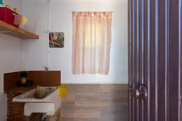 CASA CORTIJO EN MOTRIL. SITUADA A 2,5 KM DE LA PLAYA — 27
