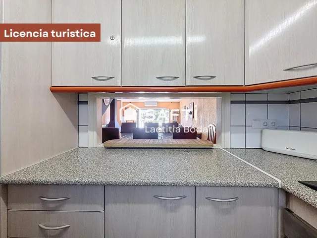 Casa de pescador con licencia turística y amarre - Empuriabrava — 16