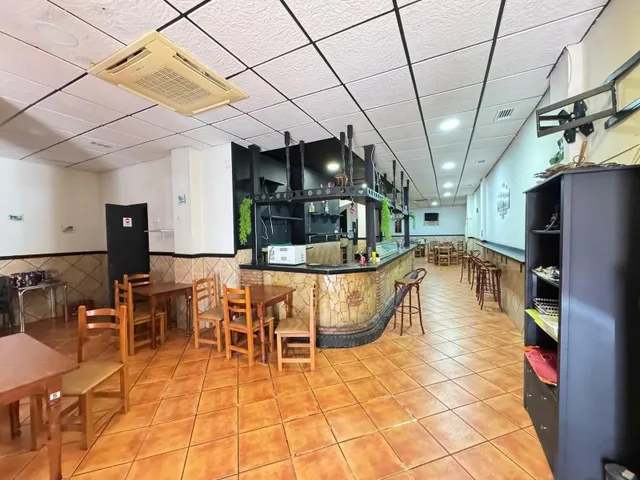 Local comercial 159m² en venta - Estacion de autobuses — 7