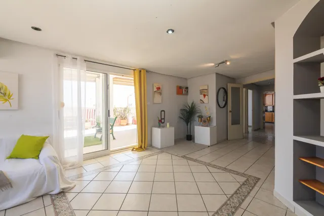 ATICO EXCLUSIVO CON UNAS VISTAS INCREIBLES PARA REFORMAR — 22