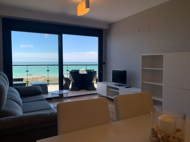 Exclusivo apartamento con vistas al mar. ALQUILER DE SEPTIEMBRE A JUNIO — 13