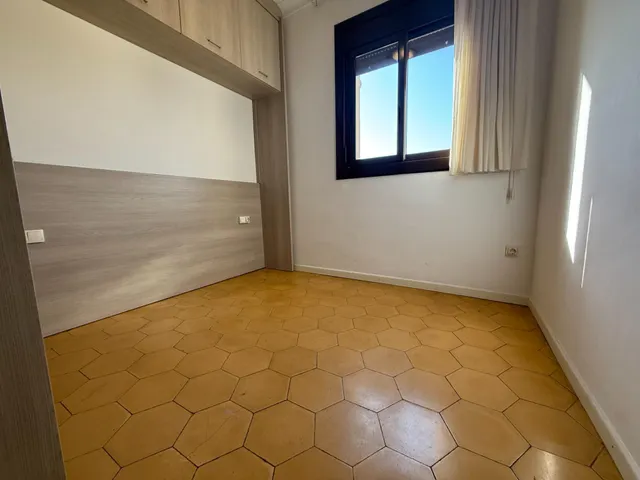 Último piso de una habitación con Ascensor — 18