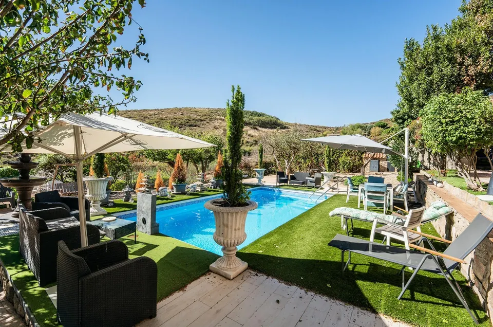 Espectacular chalet independiente con piscina privada en Las Herreras