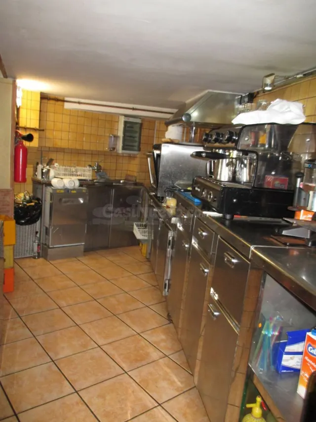 LOCAL COMERCIAL EN VENTA -SANT JULIÀ - foto 5