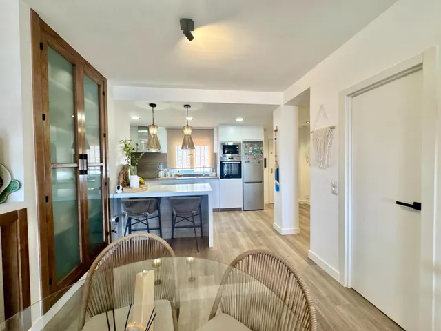 Venta de casa adosada con tres dormitorios en Benalmádena Costa, Málaga, Costa del Sol — 30