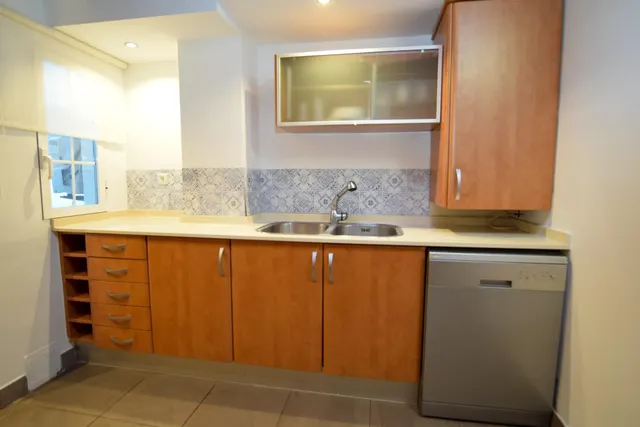 PISO CENTRICO EN EL BARRIO DE ARRANCAPINS. — 21