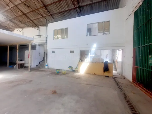 Gran nave industrial en el Área Empresarial Raco de L´horta - foto 2