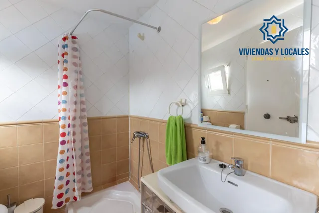 Vivienda Exclusiva en Urbanización Viñas del Rey – Otura — 43