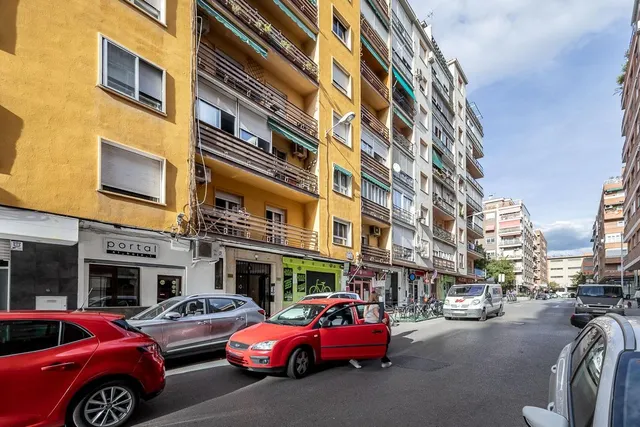 Piso amplio y luminoso en Ronda–Arabial — 29