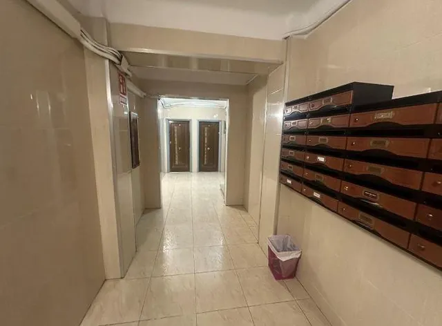 SE VENDE piso OKUPA en C Plaza Corts Catalanes 4 de Llagosta - foto 2