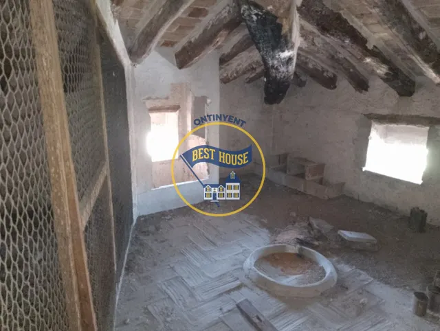 CASA HISTÓRICA CON TERRENO URBANO A LA VENTA EN MONTAVERNER!!! — 46