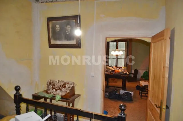 CASA DE PUEBLO  EN VENTA DE 364M2 EN EL VILOSELL — 30