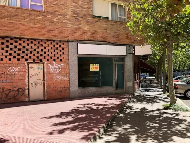ALQUILER LOCAL HUERTAS DEL SACRAMENTO EN PONFERRADA — 8