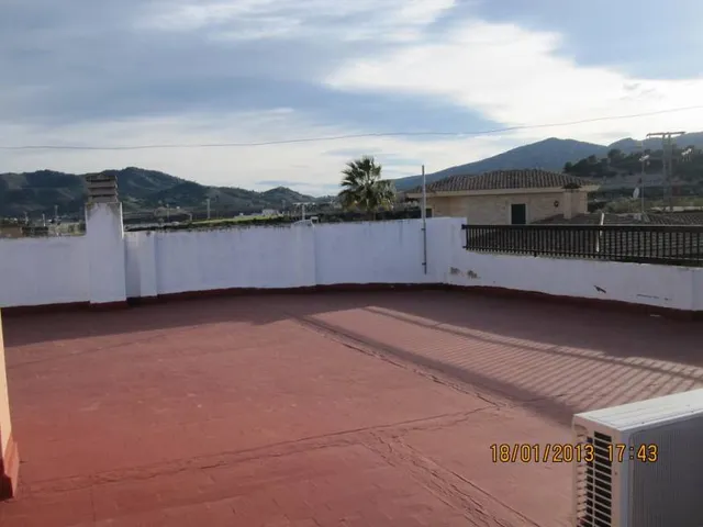 CHALET EN CASCO URBANO — 32
