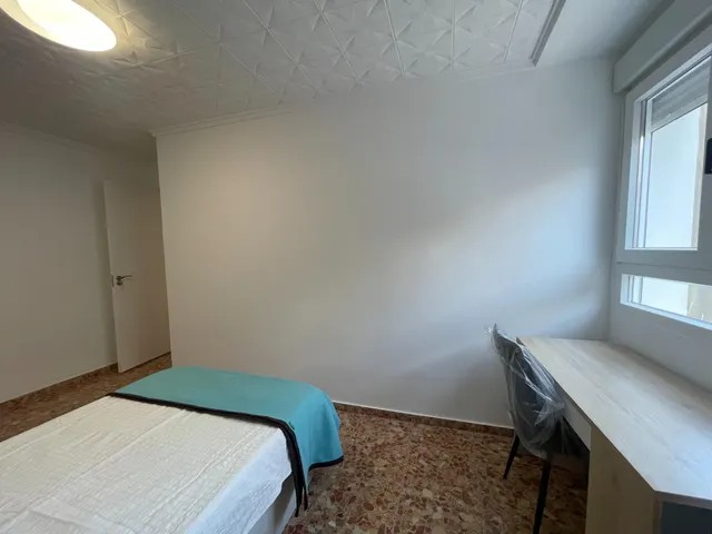 ¡Atención Inversores! Gran piso reformado Llave en Mano; en Requena con Alta Rentabilidad (Hasta 18%) — 46