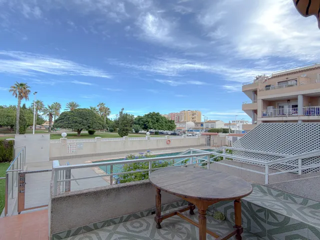 Frutales! Espectacular bungalow con 2 Amplias terrazas en urbanización exclusiva con piscina comunitaria (700 mts playa) — 24
