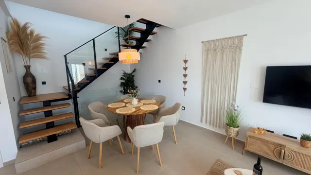 Villa 3 habitaciones 150m² en venta - Comunidad valenciana — 28
