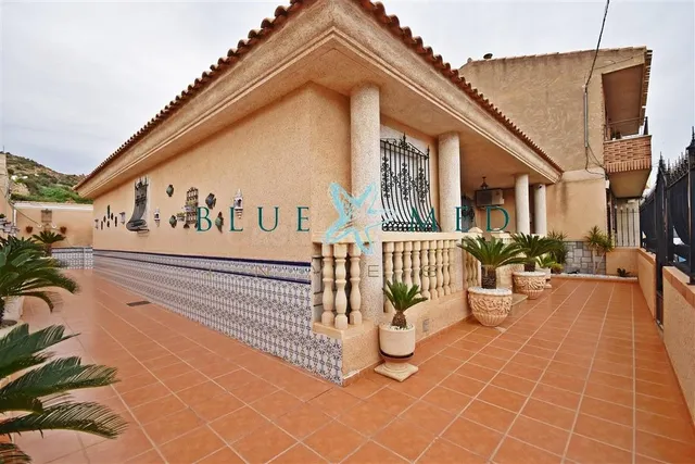 CASA EN PLANTA BAJA EN LA CAÑADICA