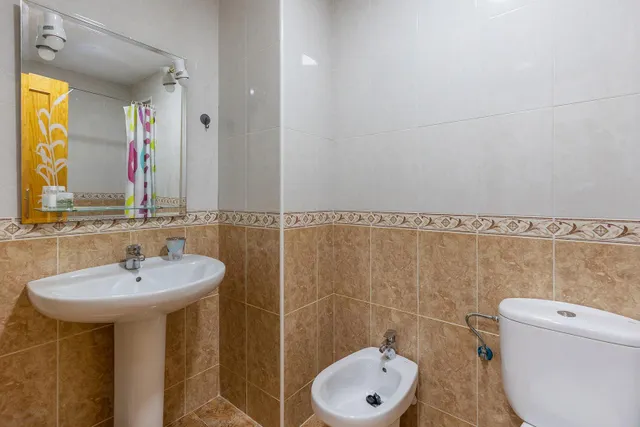 Estudio en Torrevieja con piscina comunitaria — 15