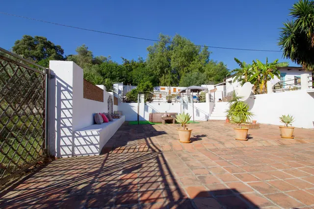 Chalet 4 habitaciones 263m² en venta - Costa del Sol — 48