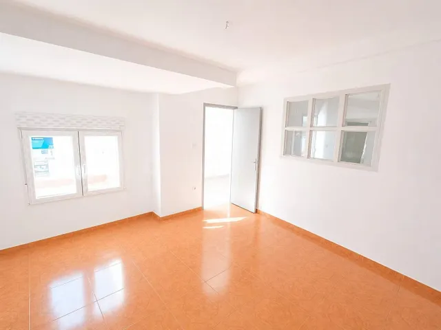 GRAN CASA CON LOCAL Y GARAJE - foto 5