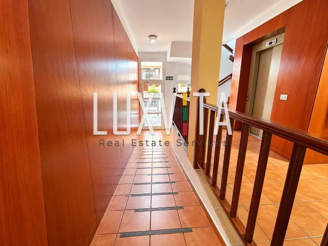 Amplio piso residencial de 2 dormitorios con garaje y trastero — 23