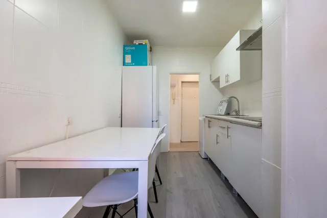 Piso de 5 dormitorios ideal para INVERSORES junto a edificio Junta Andalucía de Almanjáyar — 9