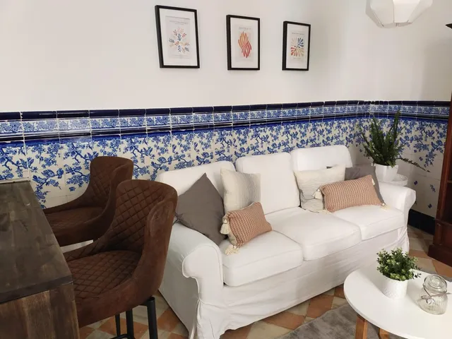 Casa señorial con algunas reformas pendientes — 8
