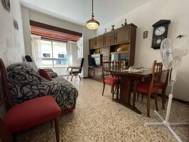 VENTA DE CASA ADOSADA EN SEGUNDA LINEA DE PLAYA EN ÁGUILAS - foto 2