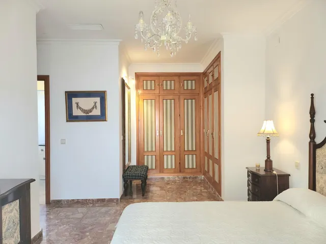 IMPRESIONANTE CASA EN CENTRO DE ALCALA DE UNA SOLA PLANTA CON LOCAL COMERCIAL Y GARAJE. — 11