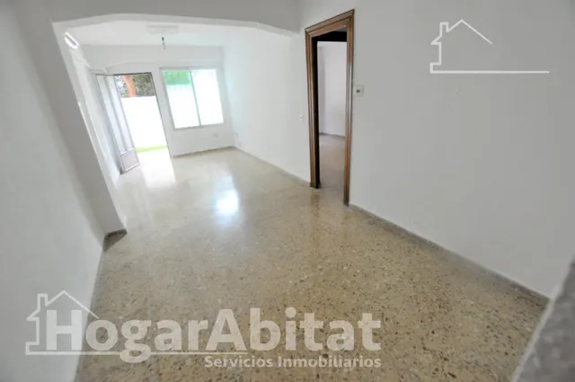 Dos terrazas privadas en esta luminosa planta baja exterior — 13