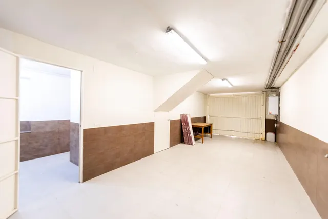 Chalet en pleno centro de Torrelodones, para disfrutar de la comodidad de tenerlo todo cerca sin renunciar al espacio de una vivienda unifamiliar. — 40