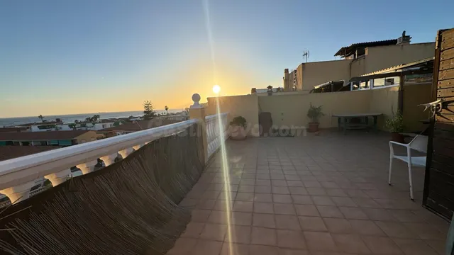 Espectacular Ático en La Cala del Moral con Terraza y Vistas - foto 4