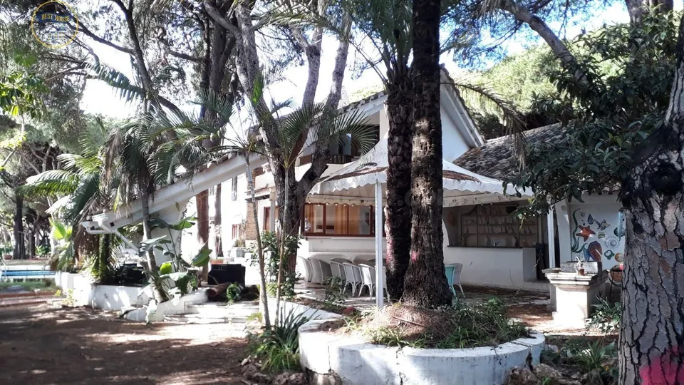 EXCELENTE VILLA PARA REHABILITAR EN CABOPINO