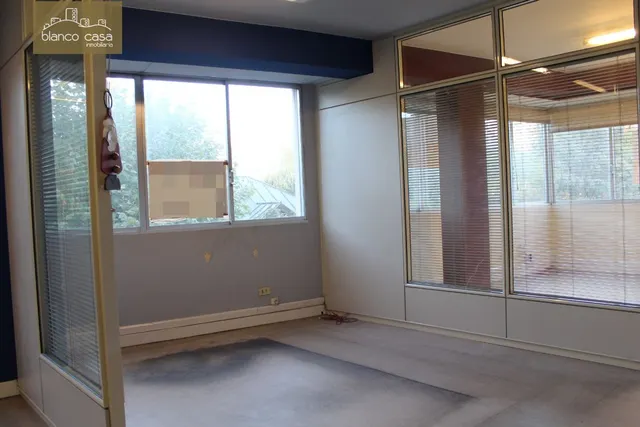 Alquiler de local comercial en rúa Coruña — 7
