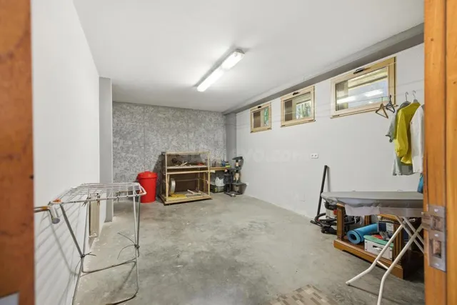 UNA JOYA EN PIEDRA GALLEGA EN EL CORAZÓN DE LAS RÍAS BAIXAS. 407 m2 construidos | Parcela: 1.626 m2 | Dormitorios: 4 | Baños: 3 — 58