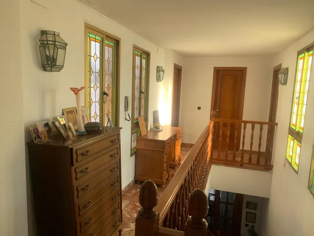 Espectacular Adosado de 220 m2 | 6 Dorm. | 4 Baños | Azotea y Patios — 8