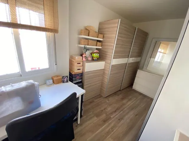 Ático de 3 Dormitorios y 2 Baños con Terraza privada en zona Sector V, Elche. — 21