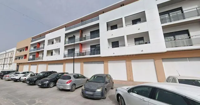 SE VENDE PISO + GARAJE OKUPADO en Calle ORTEGA Y GASSET Este
