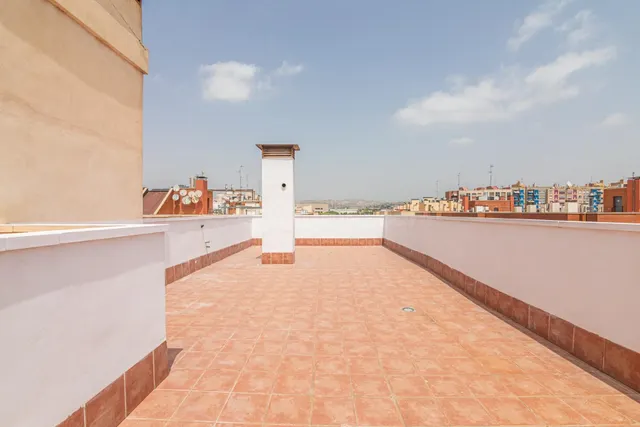 ATICO EN ESQUINA CON SOLARIUM PRIVADO: TU NUEVO OASIS PRIVAD - foto 2