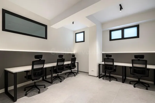¡Oportunidad de Inversión! Local Comercial Reformado Tipo Co - foto 5