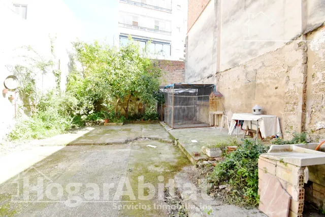 AMPLIA CASA CON TERRAZA Y BALCÓN, CERCA DE LA AV DEL GRAU Y  - foto 4