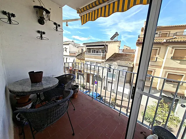HERMOSO PISO EN EL CENTRO DE CULLAR VEGA! - foto 4