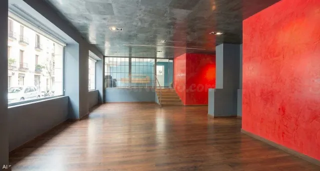 Gran Local Comercial de 308 m2 en Chaflán en El Rodeo – Múlt