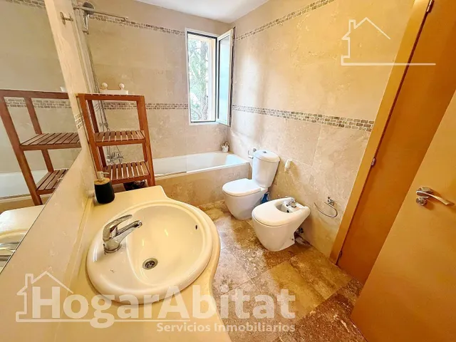 ¡encantador chalet! amplio y sofisticado con piscina, garaje y dos terrazas — 37