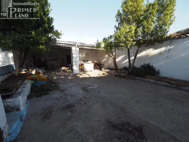Oportunidad de Inversión en Tomelloso: Casa Solar en Calle P