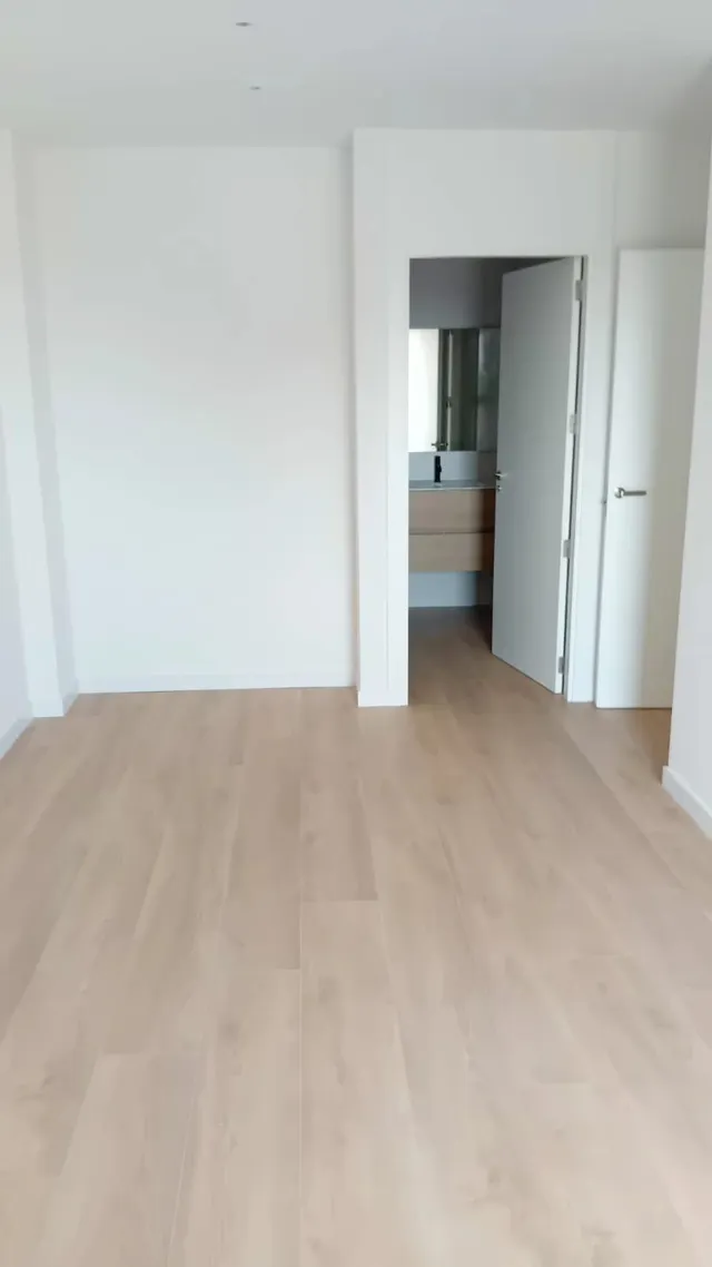 PISO DE NUEVA CONSTRUCCIÓN EN ZONA DE CIUTAT JARDÍ — 26